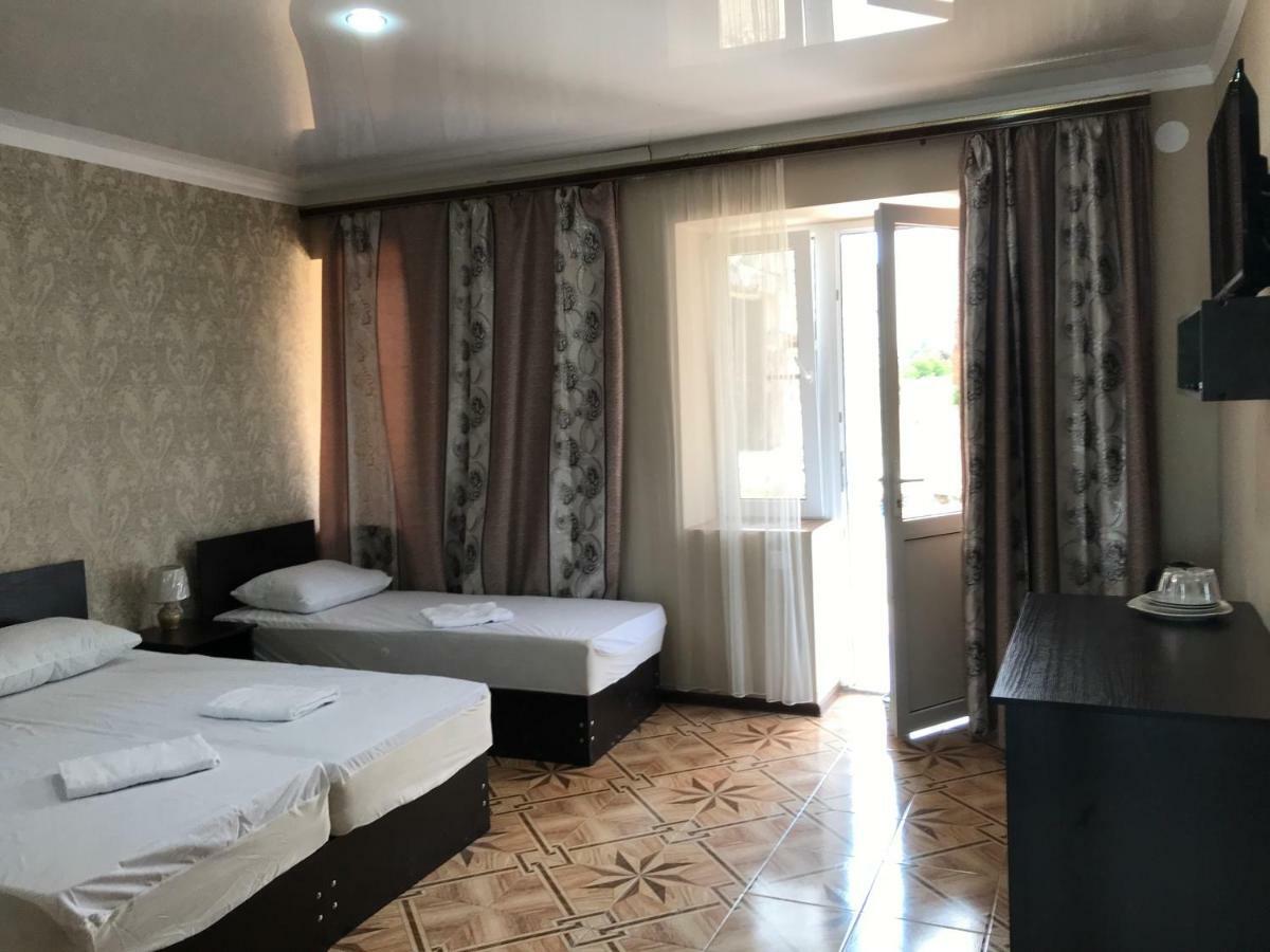 Ainar Hotel Gagra Exterior foto