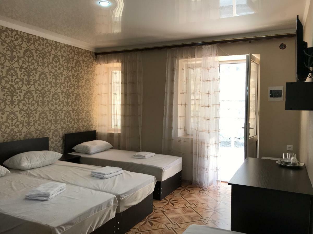 Ainar Hotel Gagra Exterior foto